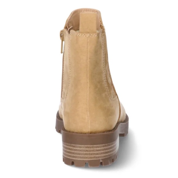 SALE, Time and Tru Women's Lug Chelsea Boots Size CAMEL - Picture 4 of 5